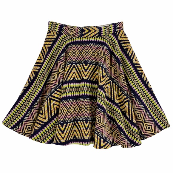 Full Circle Skirt in Bold Colors and Geometric Print - Picture 6 of 14